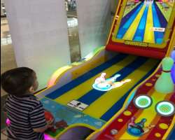 The mall has numerous entertainment facilities and a gaming zone which wouldn't let you bored. It also has gyms and fitness center which attracts heal